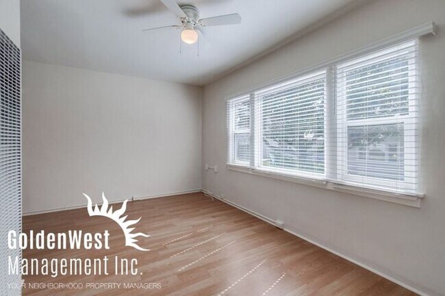 Building Photo - Cozy 1Bdm 1Ba Cottage Close to the Heart o...