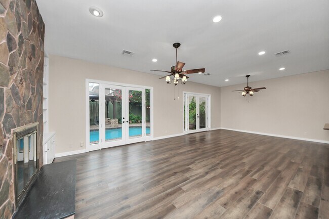 Foto del edificio - 10843 Pepper Ln