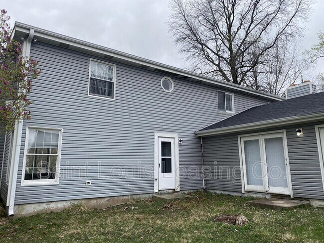 Building Photo - 125 Mohan Dr