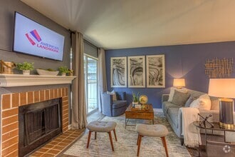 Living Area - Finley West