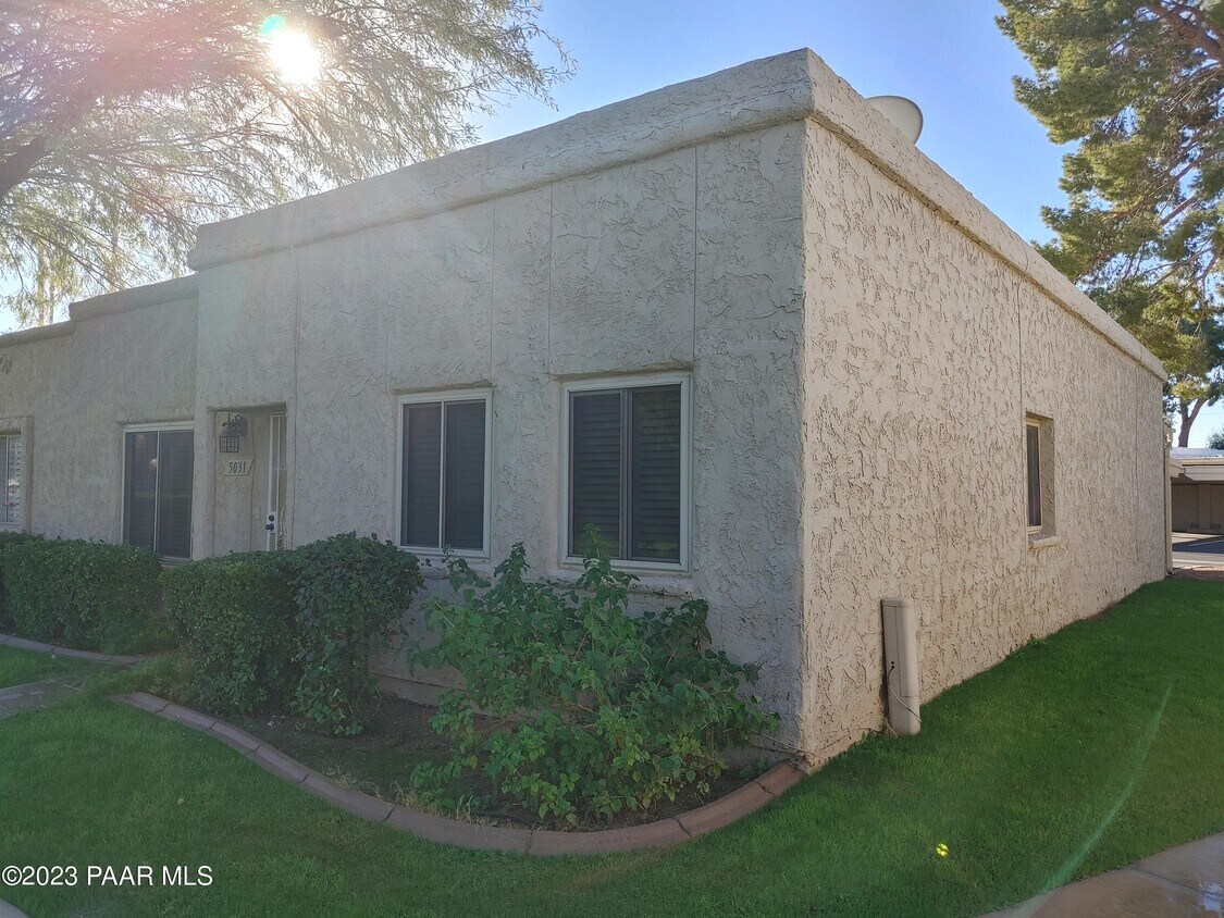 Primary Photo - 5031 N 81st St