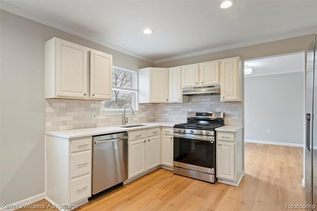 Foto del edificio - 33533 Rhonswood St