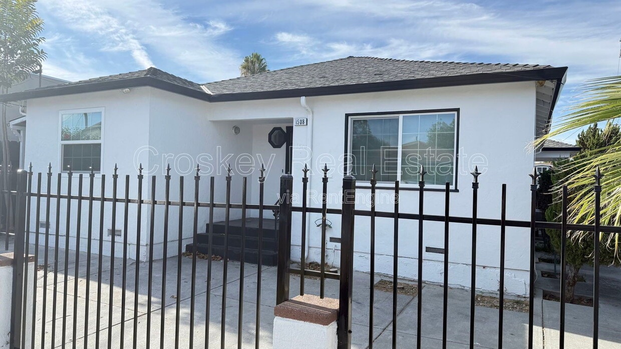 Primary Photo - 1508 Norton St