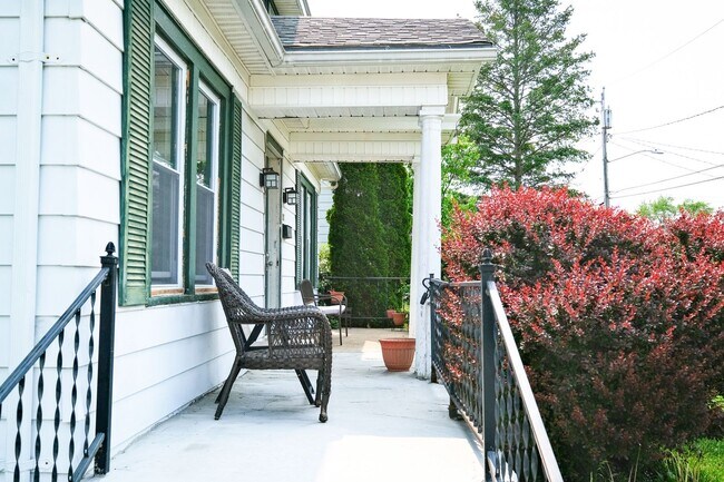 Foto del edificio - Home For Rent