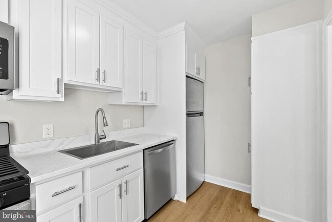 Foto del edificio - 6617 E Wakefield Dr