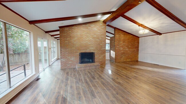 Foto del edificio - Newly Renovated Home For Rent