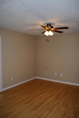Building Photo - 4406 Shadow Crest Pl