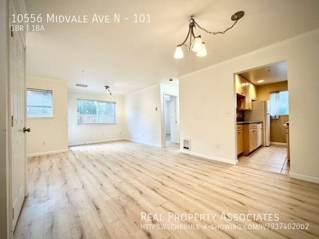 Photo - 10556 Midvale Ave N House