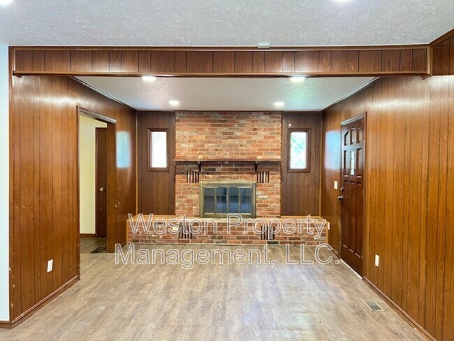 Foto del edificio - 1636 N Ann Arbor Ave