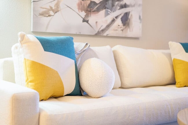 Building Photo - 7009 E Acoma Dr