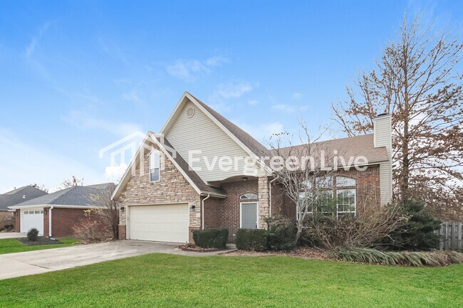 Building Photo - 1668 Niagara St