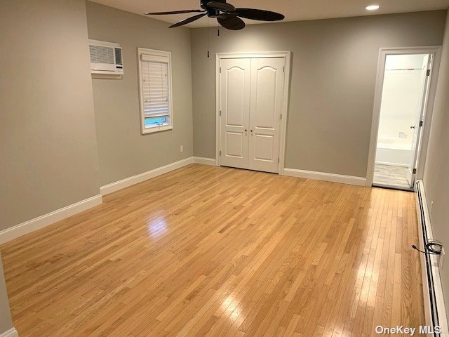 Foto del edificio - 449 E Olive St