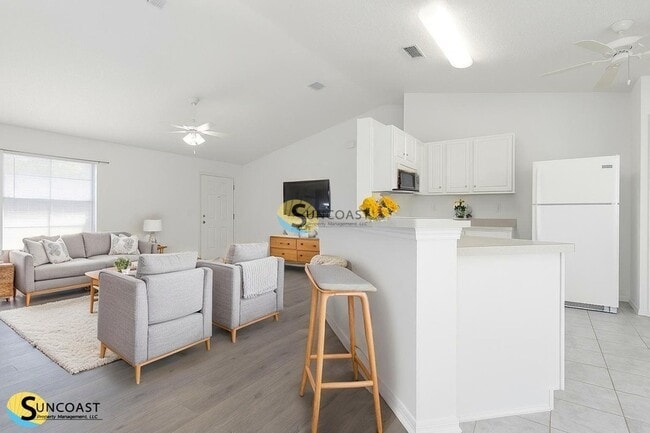 Building Photo - 61 Raleigh Dr