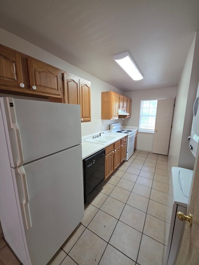 Foto del edificio - 822 N El Paso Ave