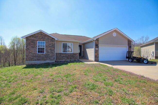 Building Photo - Available 6/16