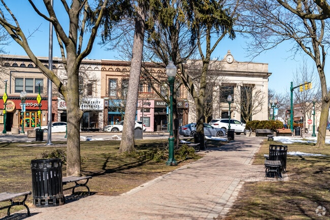 Kellogg Park overlooking restaurants and shops located in downtown Plymouth