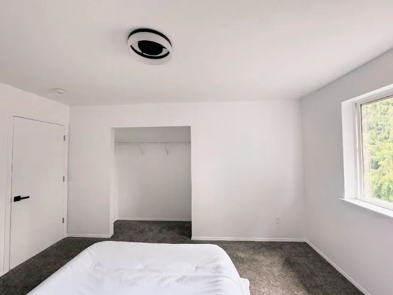 Foto del edificio - Bedroom for Rent in a 3 bedroom home