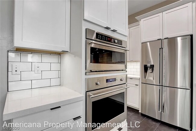Foto del edificio - 3 br, 3 bath House - 3017 Barrett Springs Ave