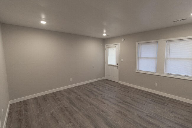 Foto del edificio - 3616 Greeley Dr