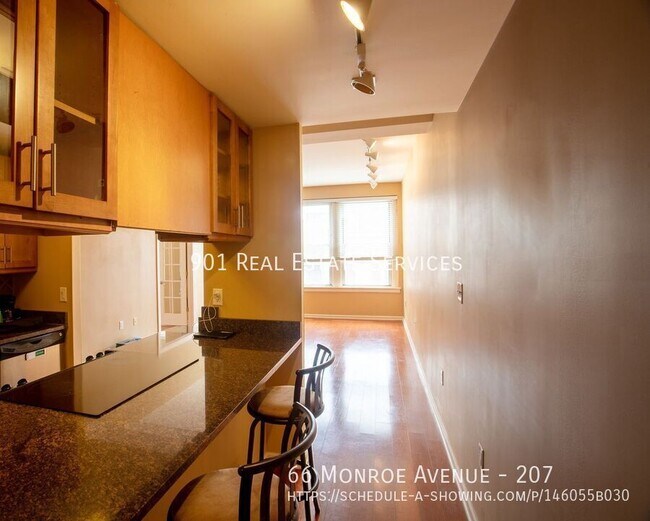 Foto del edificio - 66 Monroe Ave