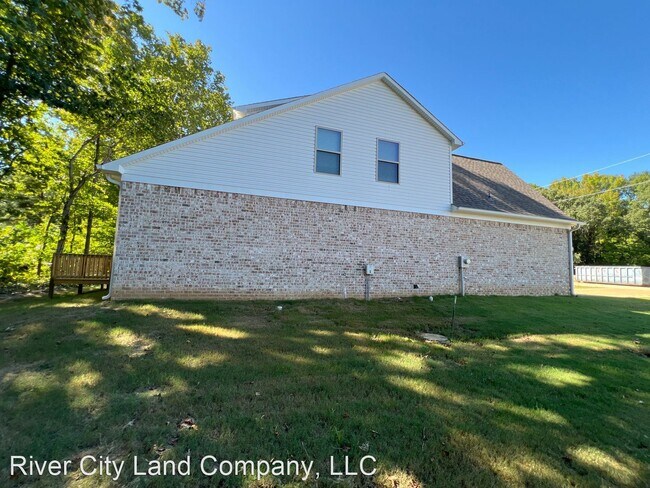 Building Photo - 4 br, 2.5 bath House - 128 Anna Lane