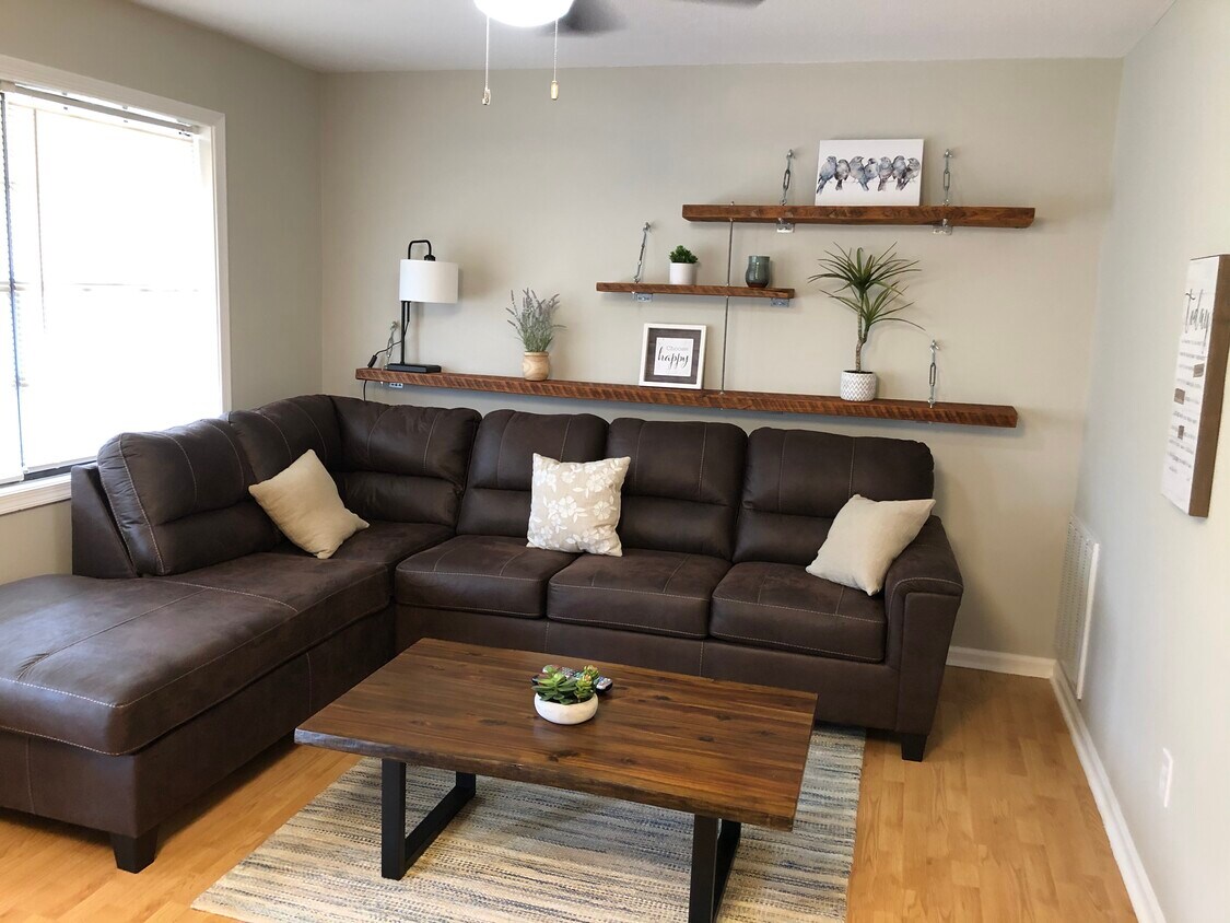 Foto principal - 807 W Trinity Ave