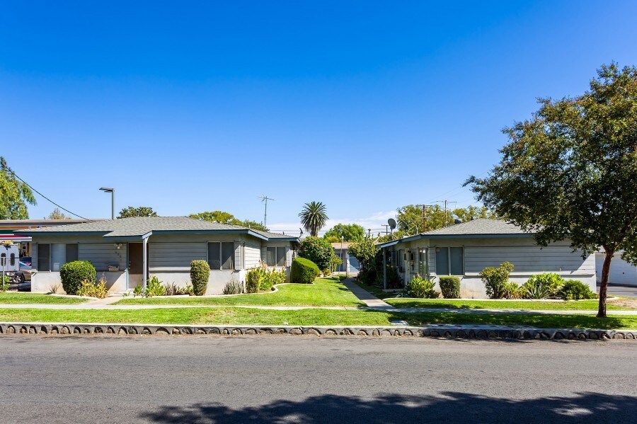Primary Photo - Vine Avenue Apartments