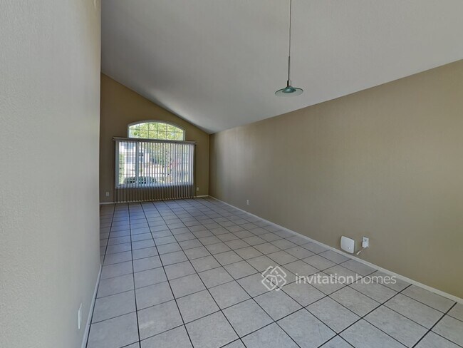 Building Photo - 4544 Roebuck Way
