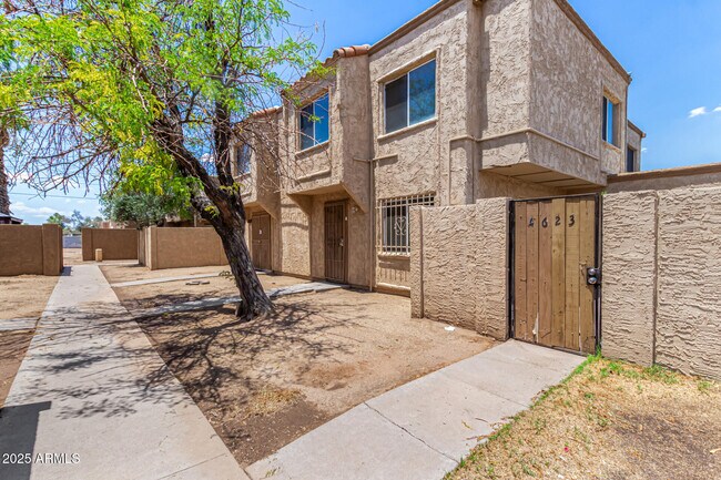 Foto del edificio - 4623 E Southgate Ave