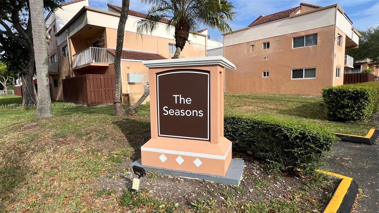 Foto principal - 14909 SW 80th St
