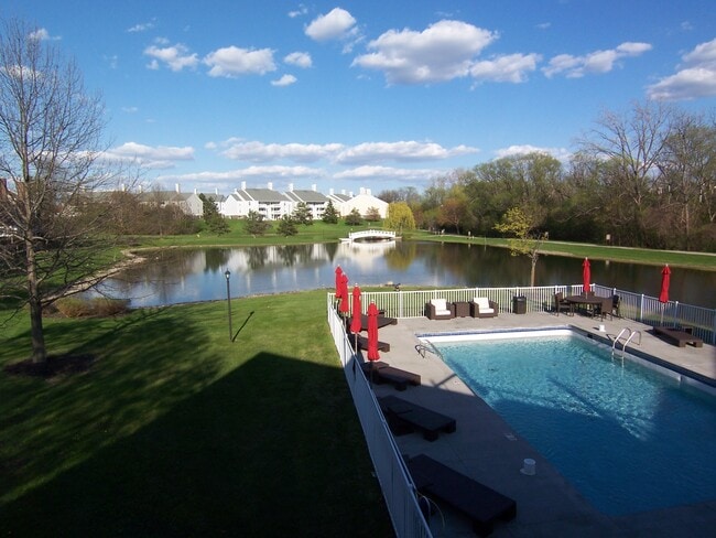 Building Photo - 111 Fieldcrest St