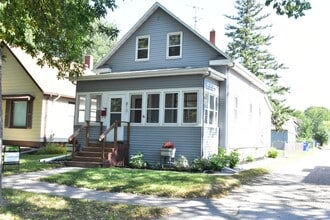 Building Photo - 813 12th St N