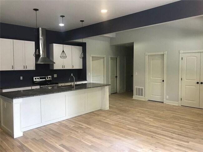 Foto del edificio - 653 Wylie St SE