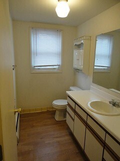 Building Photo - 5420 Schmutzler St