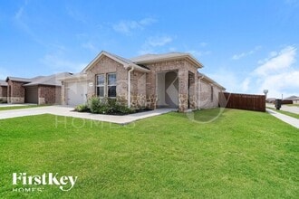 Building Photo - 800 Saddle Horn Way