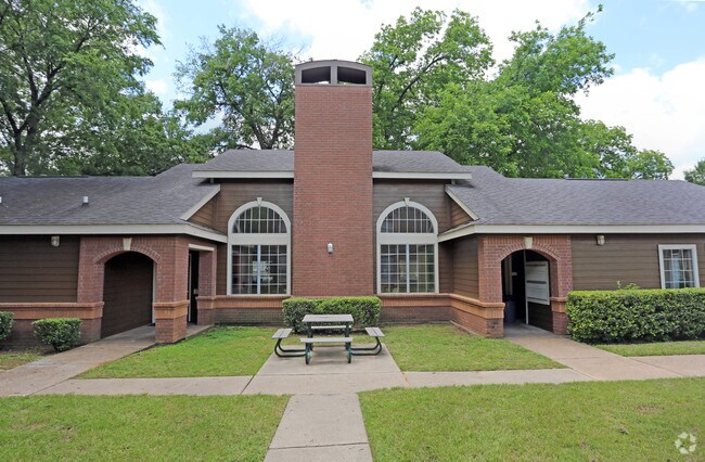 Foto del edificio - University Club Apartments