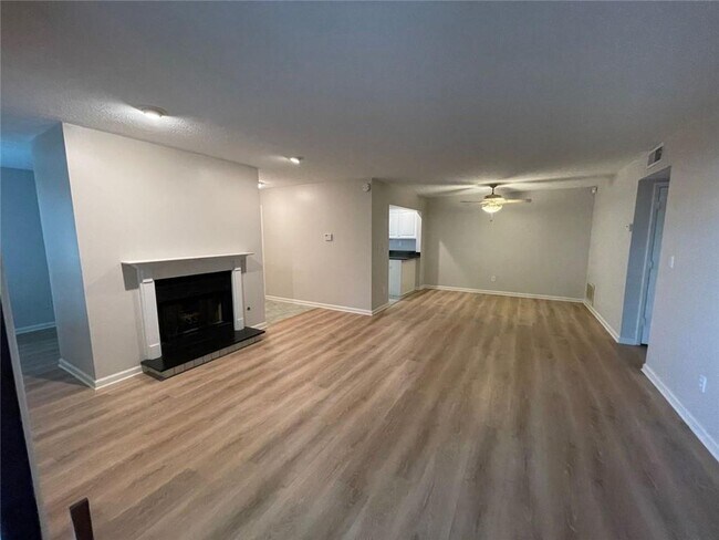 Foto del edificio - 1510 Wynnes Ridge Cir SE