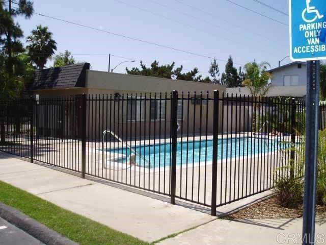 Building Photo - 317 S Mollison Ave