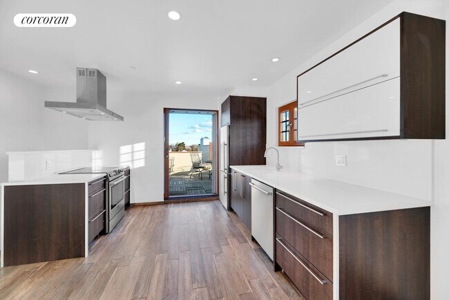 Foto del edificio - 21-48-48 41st St