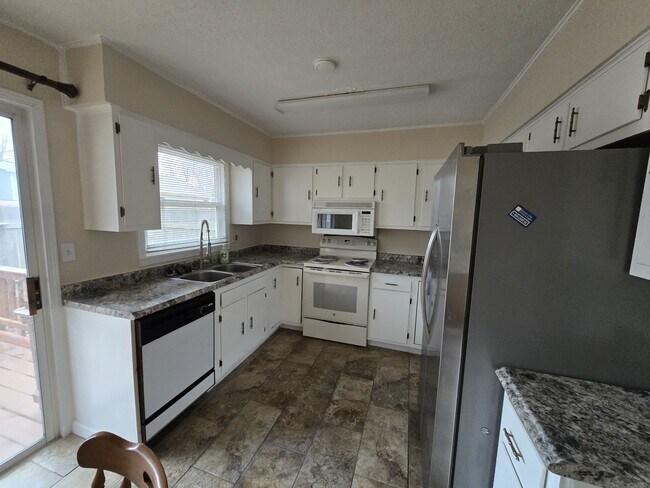 Foto del edificio - 7517 N Lydia Ave