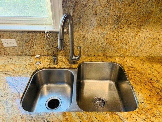 Photo - 2919 Shattuck Ave. House