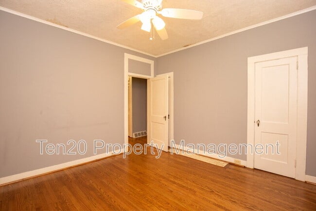 Building Photo - 2618 17th Ave