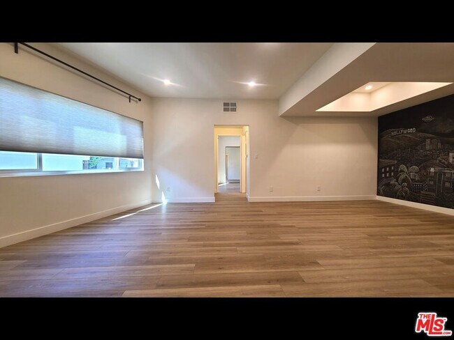 Foto del edificio - 1818 Glendon Ave