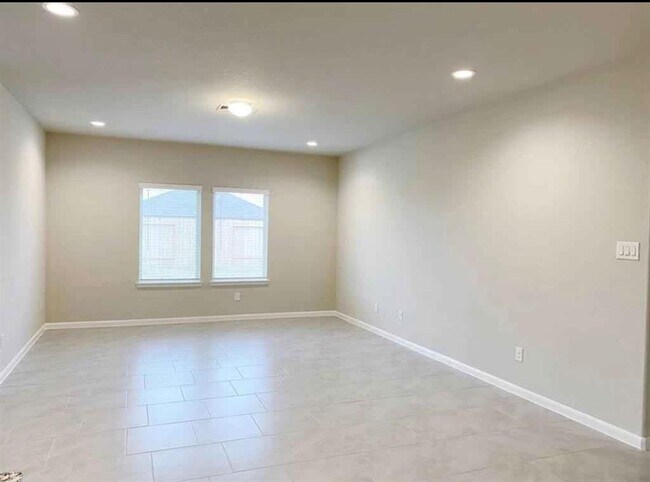 Building Photo - 29602 Juniper Ct