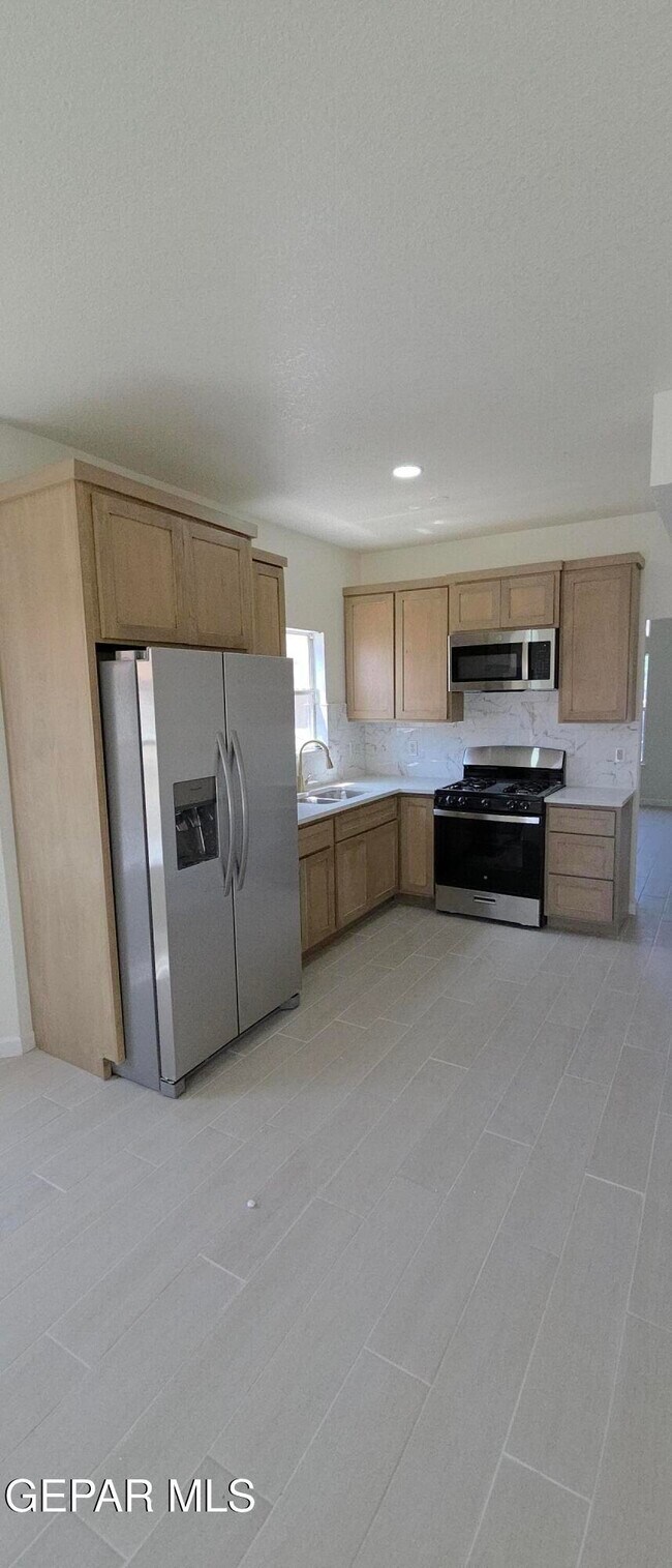 Building Photo - 3674 Deer Grass Cir