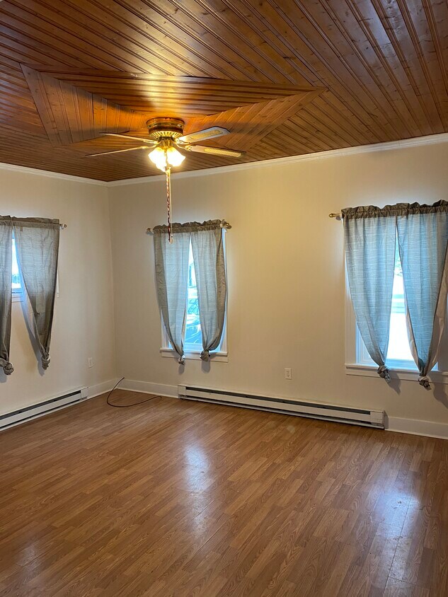 Foto principal - 22 Owego St