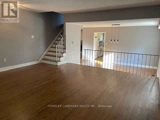 Building Photo - 2086 Thornlea Dr