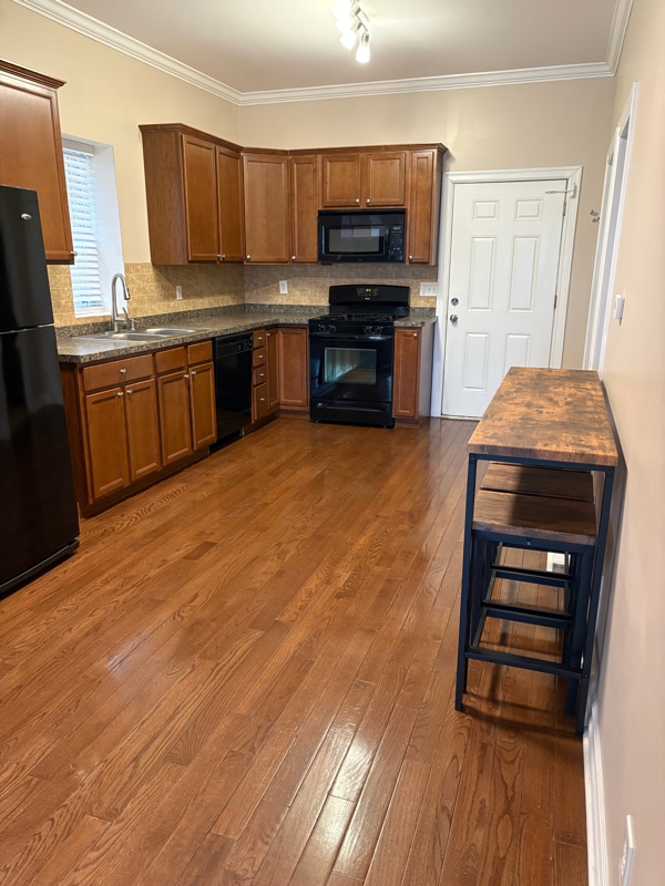 Building Photo - 469 Tacoma Ave