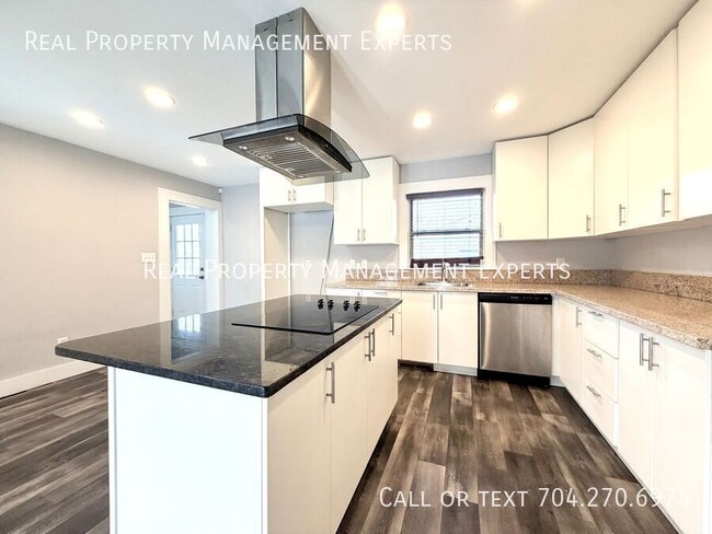 Foto del edificio - 3819 Langley Rd