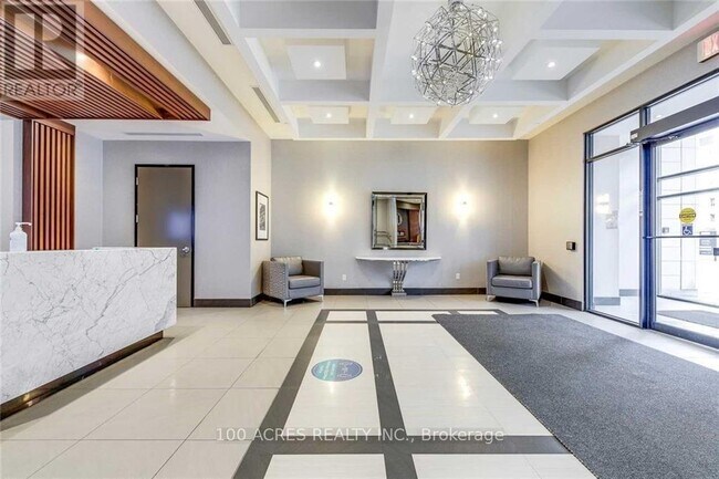 Building Photo - 150 Main St W